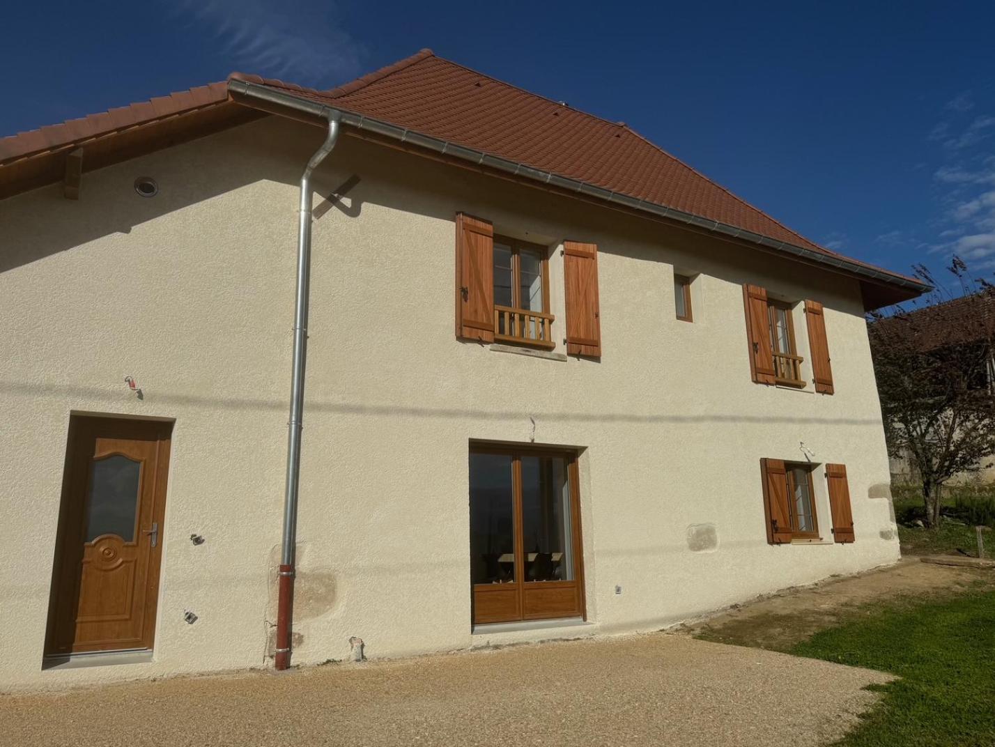 Maison Leonora Saint-Genix-sur-Guiers Esterno foto