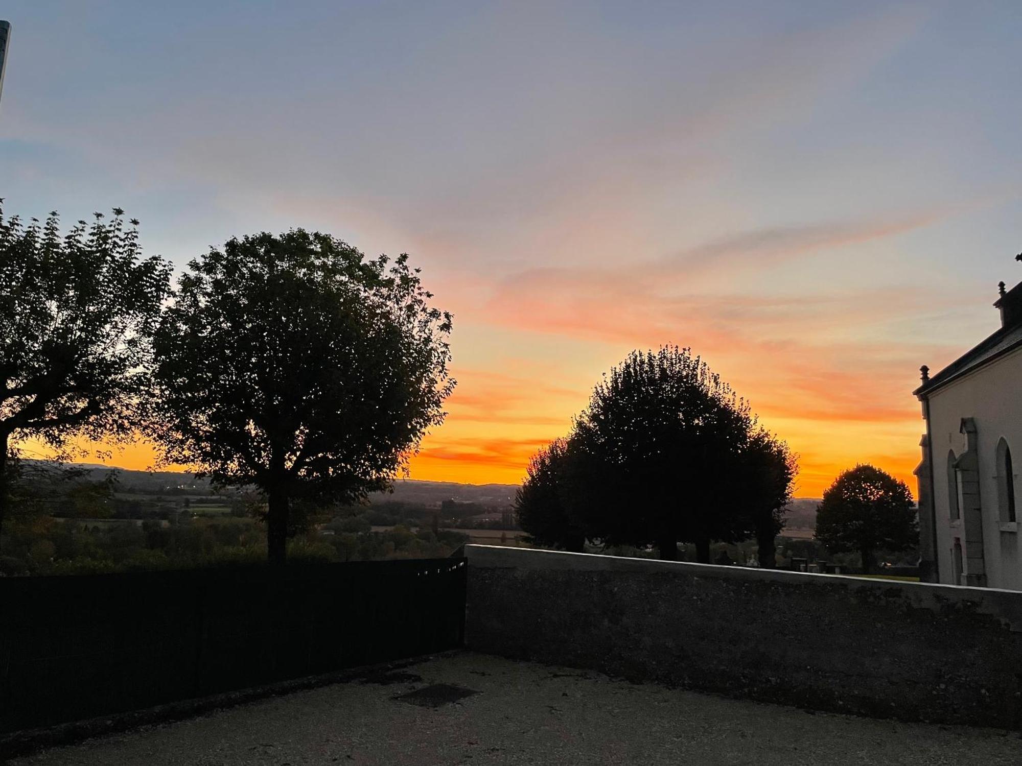 Maison Leonora Saint-Genix-sur-Guiers Esterno foto